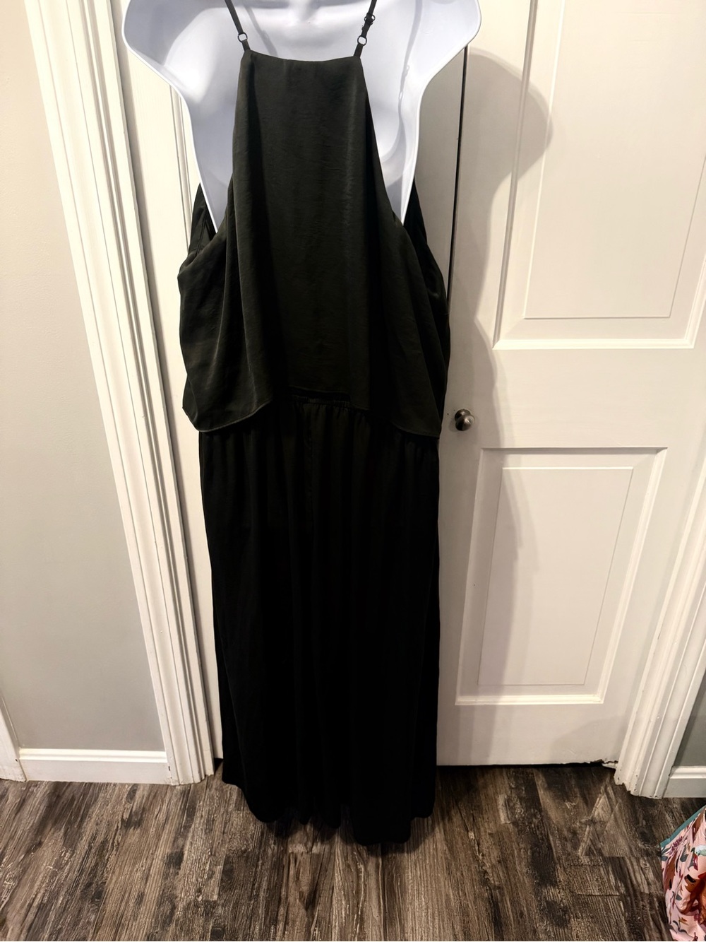 City Chic Dark Olive Midi Dress with Side Slit hunter Green - Picture 4 of 9